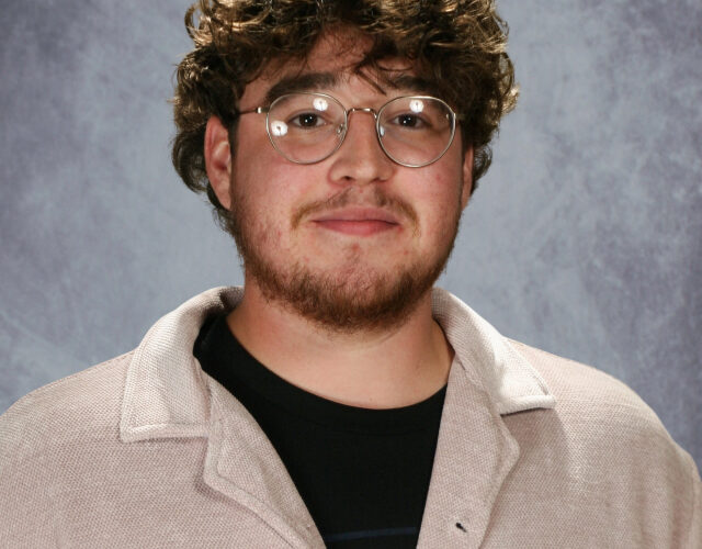 Headshot of Anthony Flores