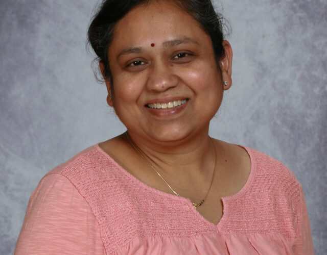 Headshot of Vinaya Raigaonkar